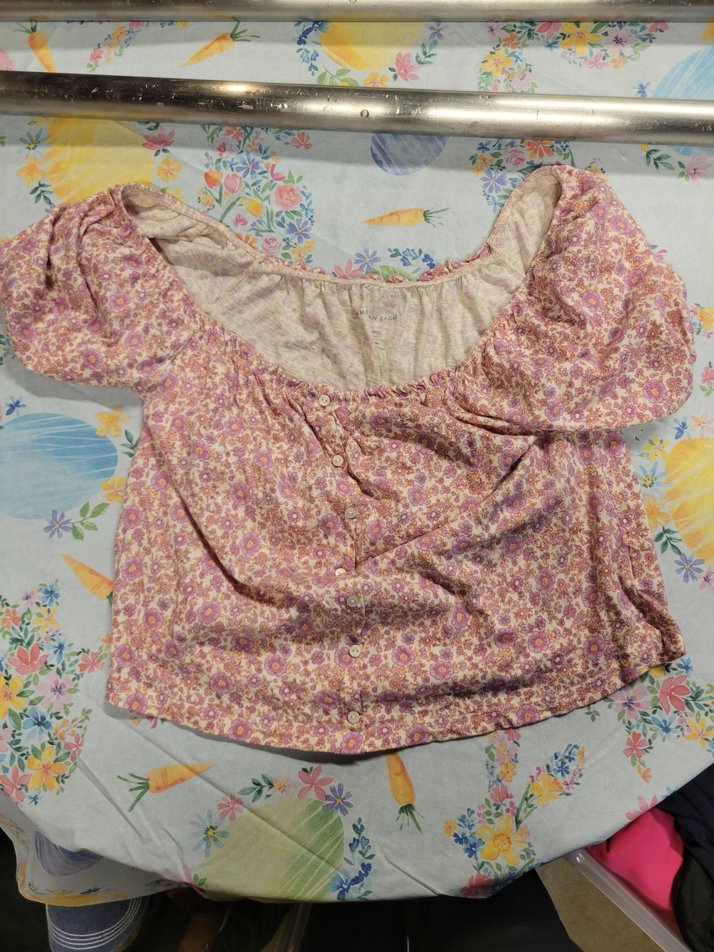 American Eagle Outfitters Pink Floral Puff-Sleeve Button Front Top